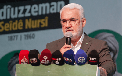 Genel Başkanımız Zekeriya Yapıcıoğlu: PKK'nın elindeki silahtan en büyük zararı gören Kürtlere “bu sizin temsilcinizdir” derseniz Kürt'ün onurunu çiğnemiş olursunuz